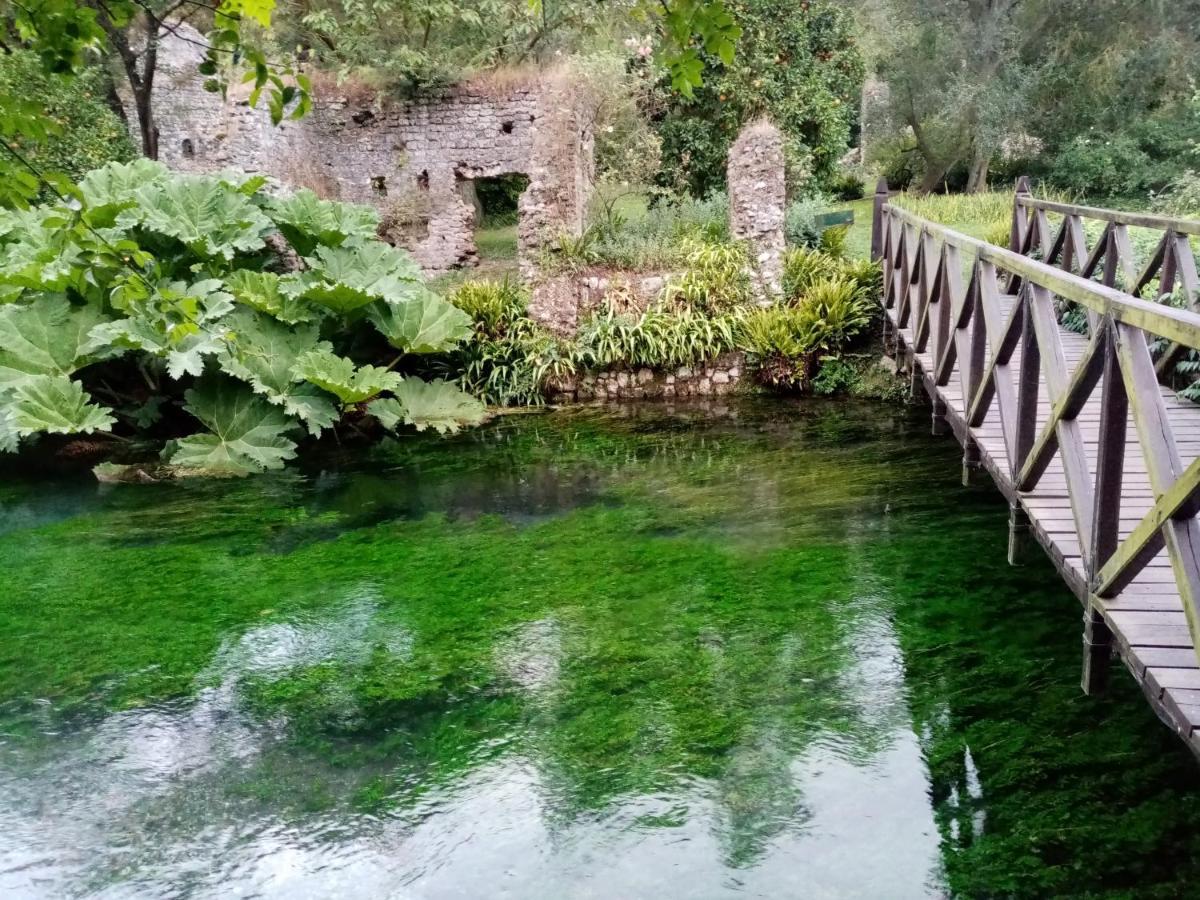 Bed and Breakfast La Bella Ninfa Сермонета Экстерьер фото